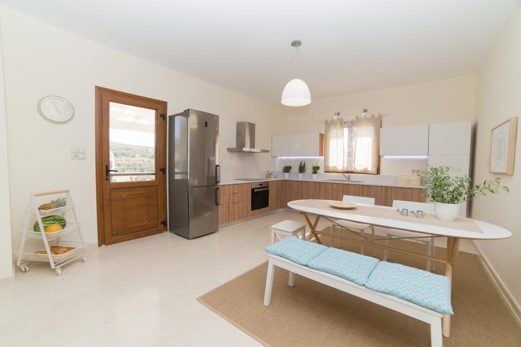 Villa Elia Mélanes Екстериор снимка