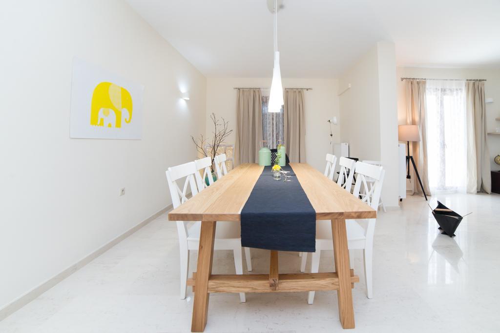 Villa Elia Mélanes Екстериор снимка